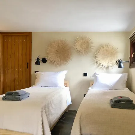 Pelion Homes * Ayios Yeoryios Nileias